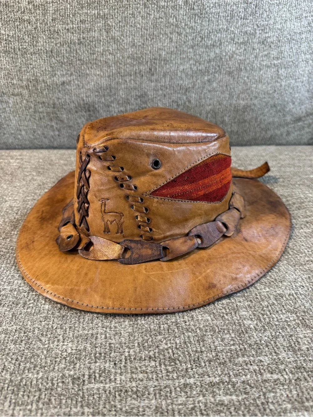 Leather Outback Hat with Red Accent - Size Medium/Large - Picture 3 of 9